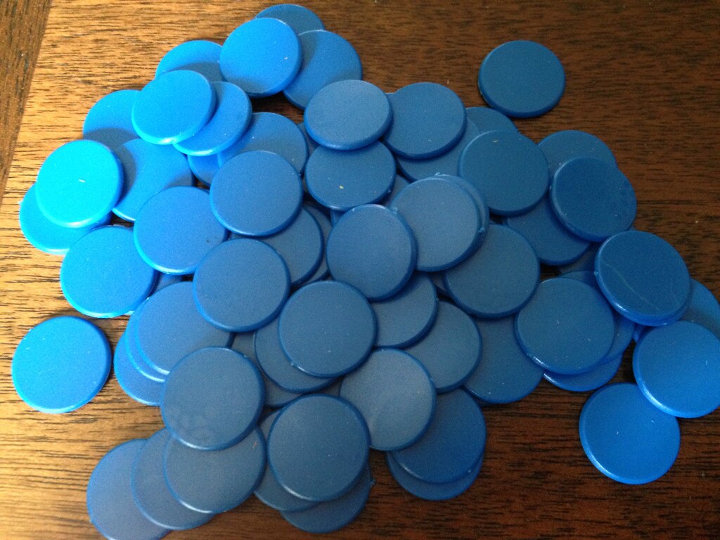 Nimida Plastic Round Plain Coin/Token/Chips For Board Games And Other Uses | Colour - Blue